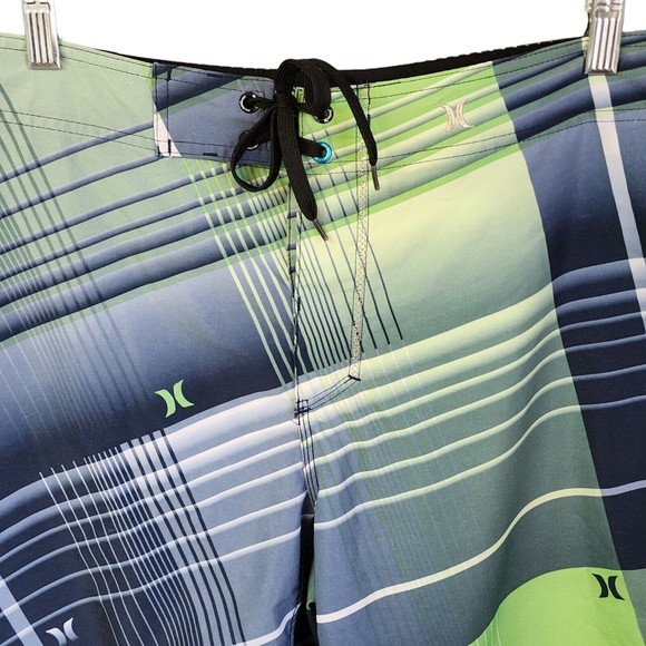 Hurley Size 34 Phantom Board Shorts Multicolored Drawstring Men's Swimming - Picture 2 of 6